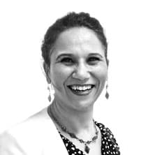 Karima conseillère pédagogique stages intensifs chez Groupe Réussite