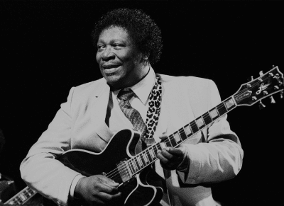 Célèbre guitariste B.B King