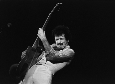 Guitariste connu Carlos Santana