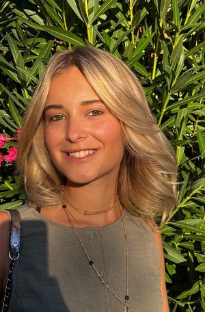 Cleo prof de cours-particuliers de physique-chimie à Lyon