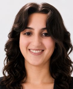 Nacira professeur particulier Français Groupe Réussite