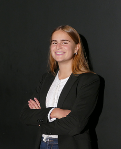 Priscille professeur particulier Français Groupe Réussite