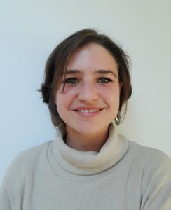 Laura professeur particulier Français Groupe Réussite