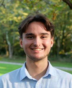 Raphaël professeur particulier Maths Groupe Réussite