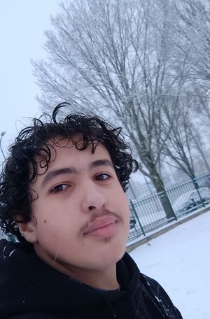 Zaïde prof de cours-particuliers de SVT à Vanves