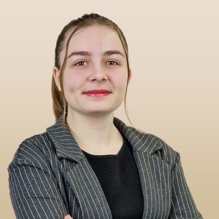 Maeva professeur particulier Maths Groupe Réussite