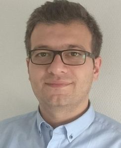 Farshid professeur particulier Maths Groupe Réussite