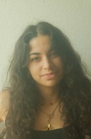 Yasmine prof de cours-particuliers d'arts plastiques