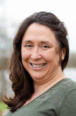 Corinna esther prof de cours-particuliers d'anglais au Mans