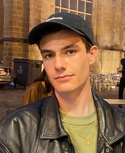 Nathan professeur particulier Physique Groupe Réussite