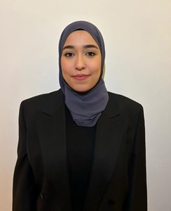 Feriel professeur particulier Maths Groupe Réussite