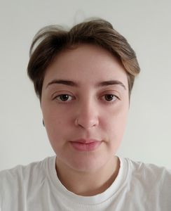 Stella professeur particulier Français Groupe Réussite