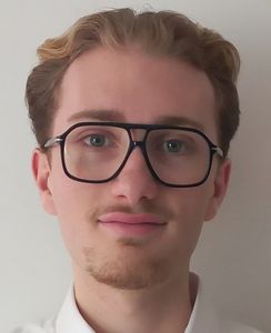 Julien professeur particulier Maths Groupe Réussite