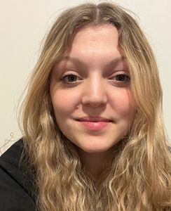 Romane professeur particulier Maths Groupe Réussite