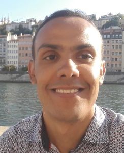 Ali professeur particulier Physique-chimie Groupe Réussite