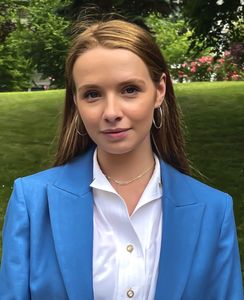 Romane professeur particulier Maths Groupe Réussite