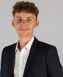 Alexandre professeur particulier Informatique Groupe Réussite