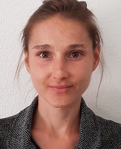 Hélène professeur particulier Français Groupe Réussite