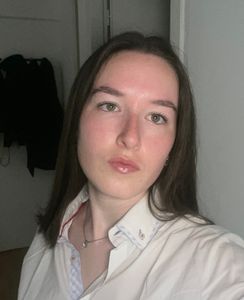 Emma professeur particulier Français Groupe Réussite
