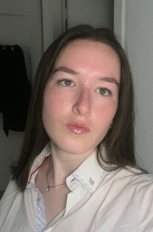 Emma prof de cours-particuliers d'analyse documentaire à Cenon