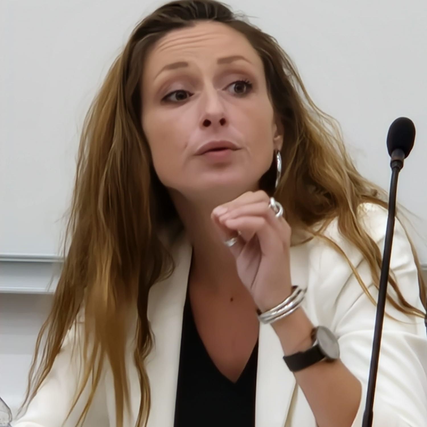 Véréna professeur particulier Droit Groupe Réussite