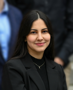 Nawal professeur particulier Français Groupe Réussite