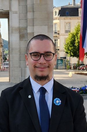Aaron prof de cours-particuliers d'histoire-géographie à Saint-Max