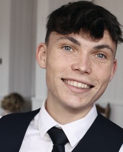 Alan professeur particulier Anglais Groupe Réussite