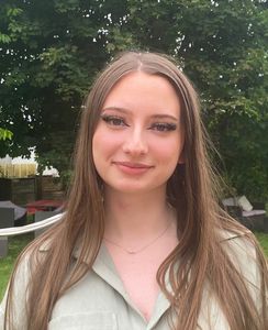 Viviane professeur particulier SVT Groupe Réussite