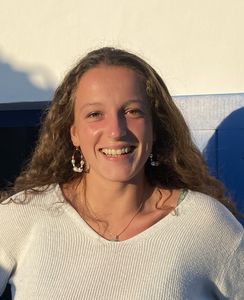 Joséphine professeur particulier Anglais Groupe Réussite