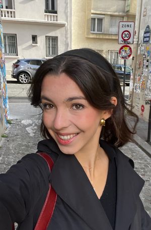 Calypso prof de cours-particuliers de sciences politiques à Paris 16e