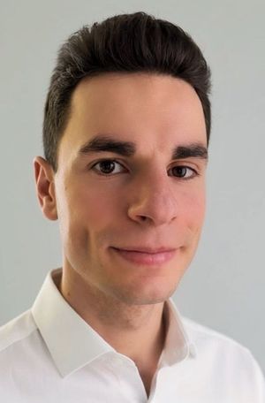 Adrien prof de cours-particuliers de physique à Sevran