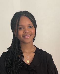 Ines professeur particulier Anglais Groupe Réussite
