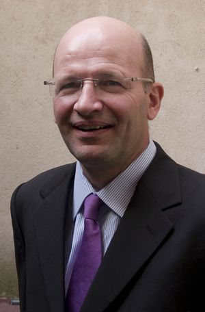 Philippe prof de cours-particuliers de management à Bois-Colombes
