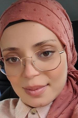 Marwa prof de cours-particuliers de français à Rochefort