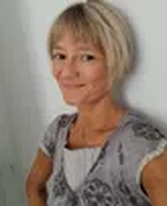 Nadia professeur particulier Anglais Groupe Réussite