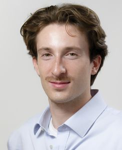 Léopold professeur particulier Maths Groupe Réussite