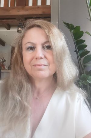 Isabel prof de cours-particuliers de français à Canet-en-Roussillon