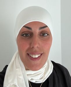 Zohra professeur particulier Espagnol Groupe Réussite