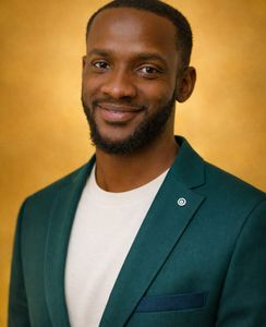 Adam professeur particulier Anglais Groupe Réussite