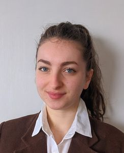 Ilona professeur particulier Maths Groupe Réussite